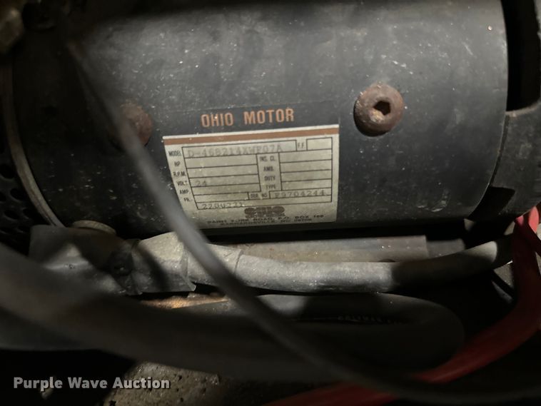 image for item DQ0740 Upright  TM12 vertical lift