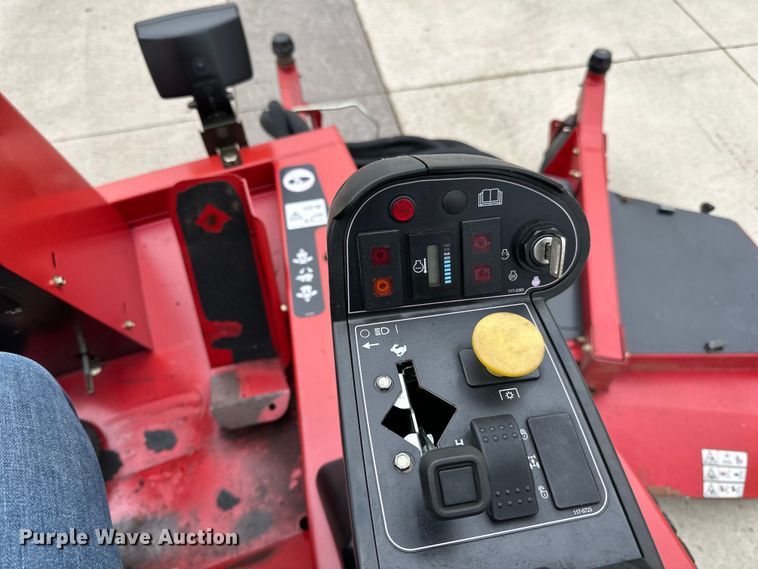 image for item DQ0742 Toro  4100D lawn mower