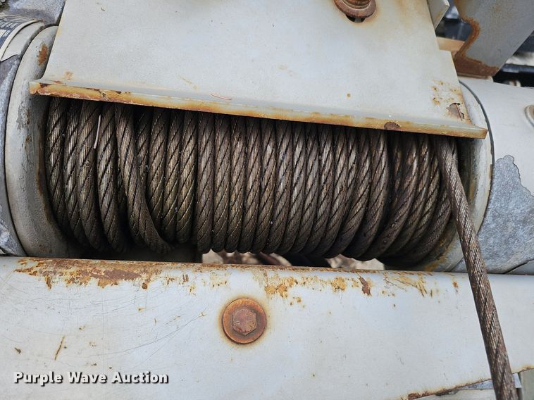 image for item DQ8671 2003 Ford F550 Super Duty XLT tow truck