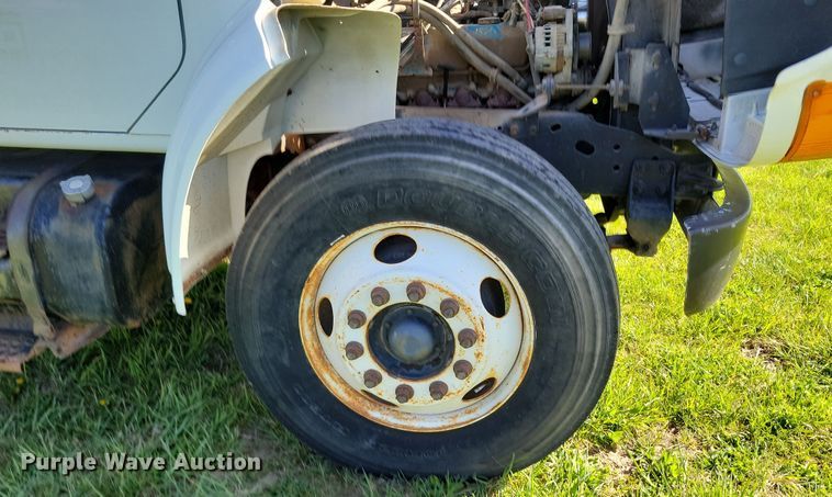 image for item DR7991 1998 International 4700 dump truck