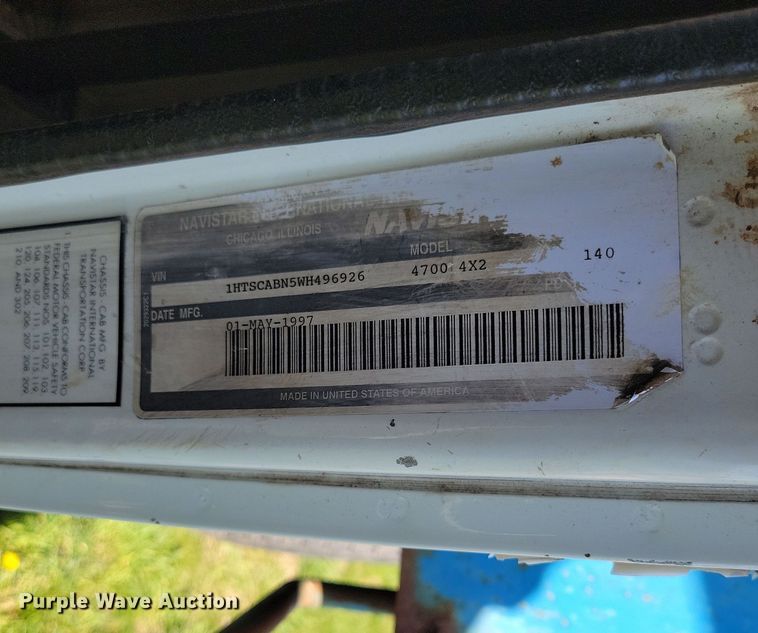 image for item DR7991 1998 International 4700 dump truck