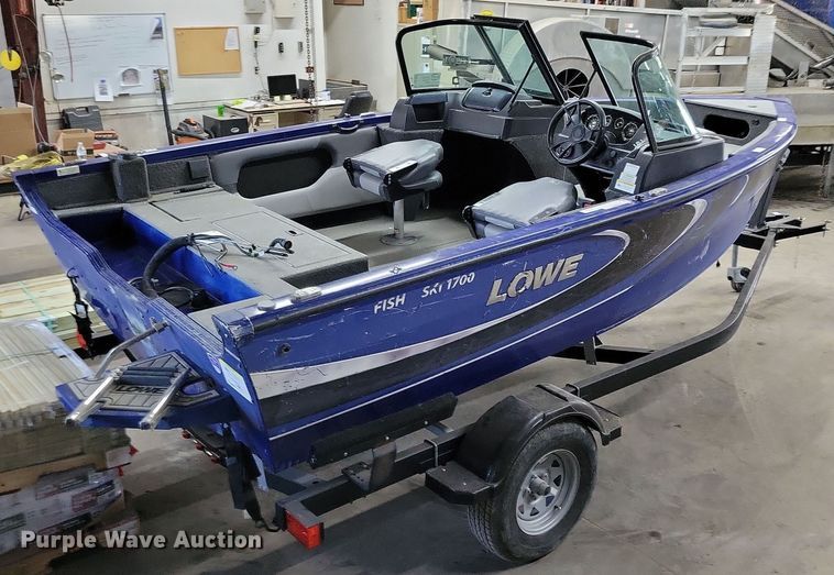 image for item DR7992 2020 Lowe Fish & Ski 1700 boat