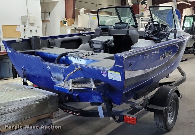image for item DR7992 2020 Lowe Fish & Ski 1700 boat