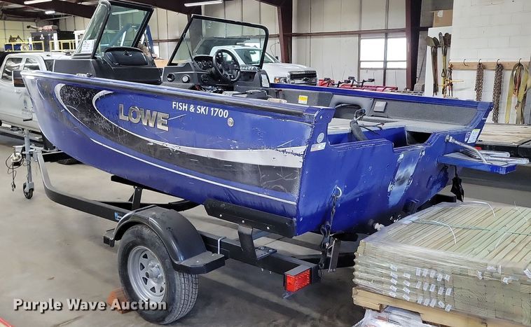 image for item DR7992 2020 Lowe Fish & Ski 1700 boat