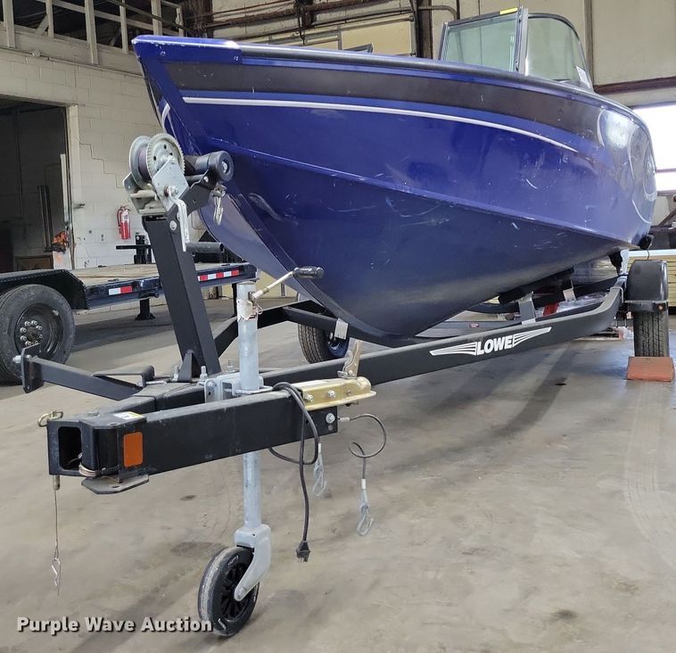 image for item DR7992 2020 Lowe Fish & Ski 1700 boat