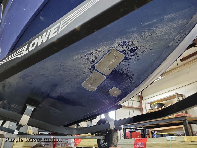 image for item DR7992 2020 Lowe Fish & Ski 1700 boat