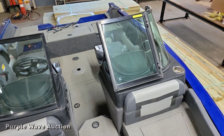 image for item DR7992 2020 Lowe Fish & Ski 1700 boat