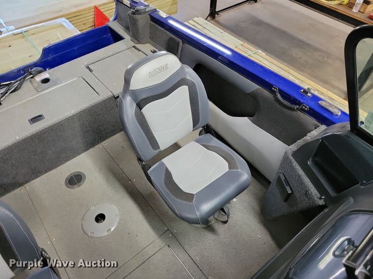 image for item DR7992 2020 Lowe Fish & Ski 1700 boat