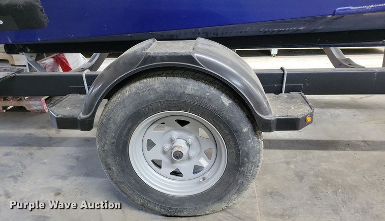 image for item DR7992 2020 Lowe Fish & Ski 1700 boat