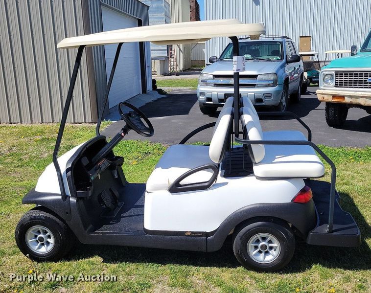 image for item DR7995 2009 Club Car Precedent golf cart