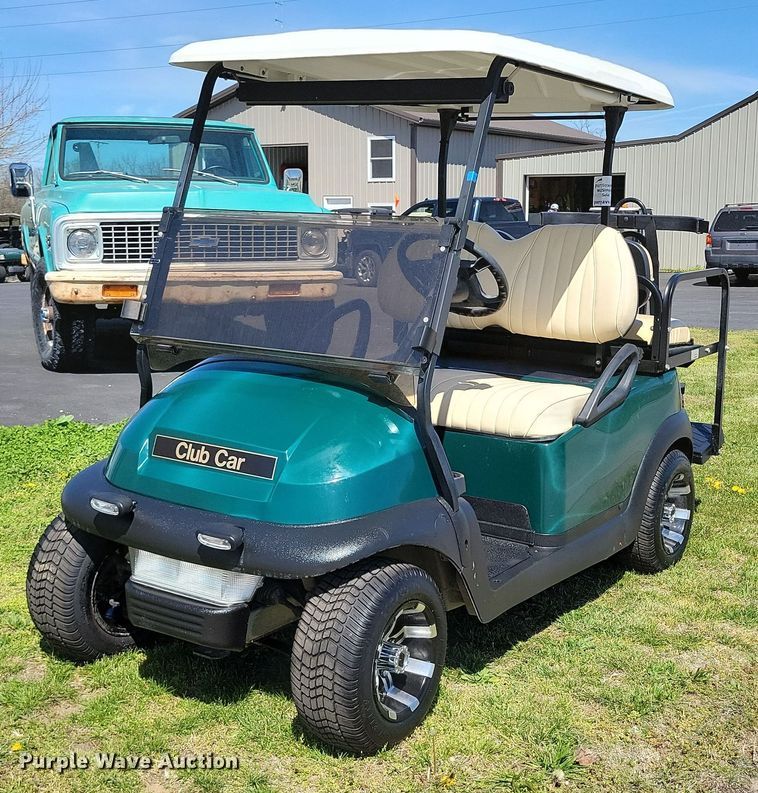 image for item DR7997 2006 Club Car Precedent golf cart