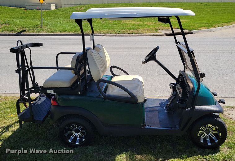 image for item DR7997 2006 Club Car Precedent golf cart