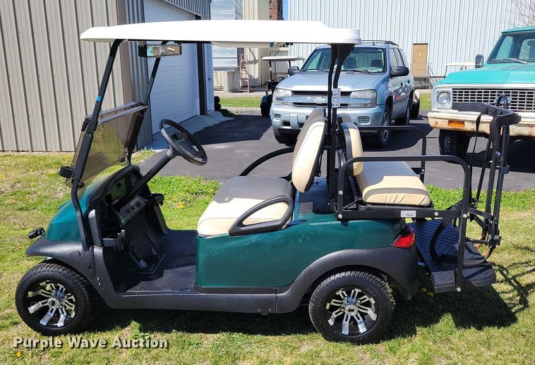 image for item DR7997 2006 Club Car Precedent golf cart