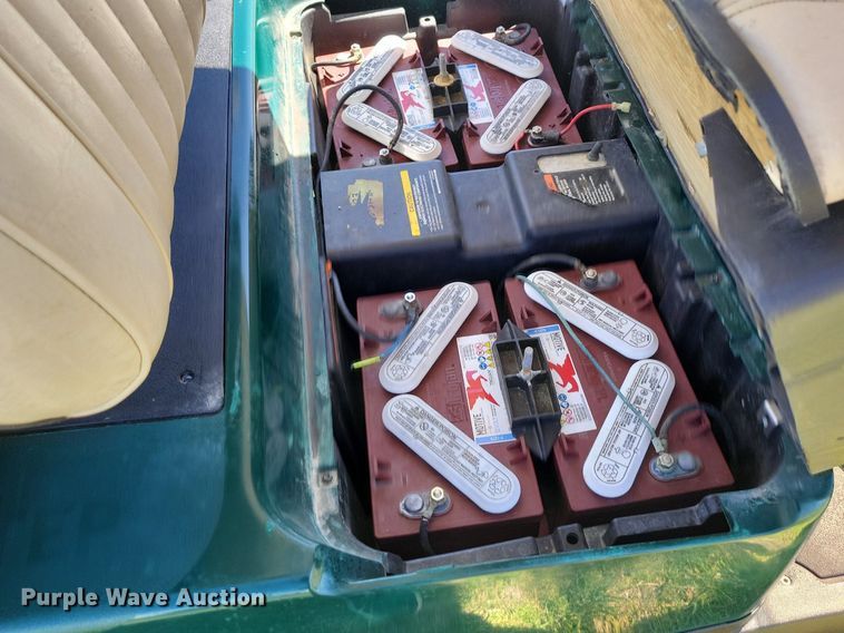 image for item DR7997 2006 Club Car Precedent golf cart