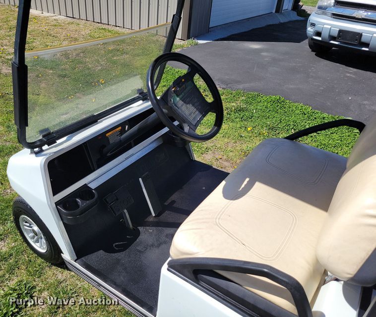 image for item DR7998 2008 Club Car DS golf cart