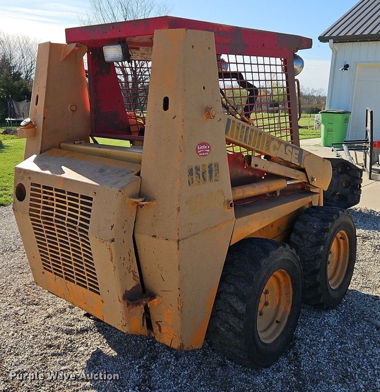 image for item DR8567 Case 1840 skid steer loader