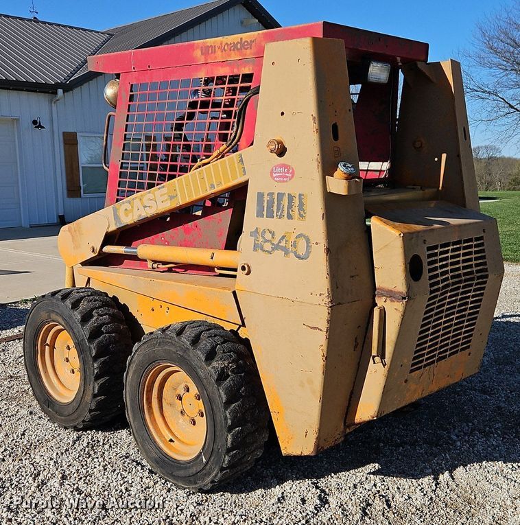 image for item DR8567 Case 1840 skid steer loader