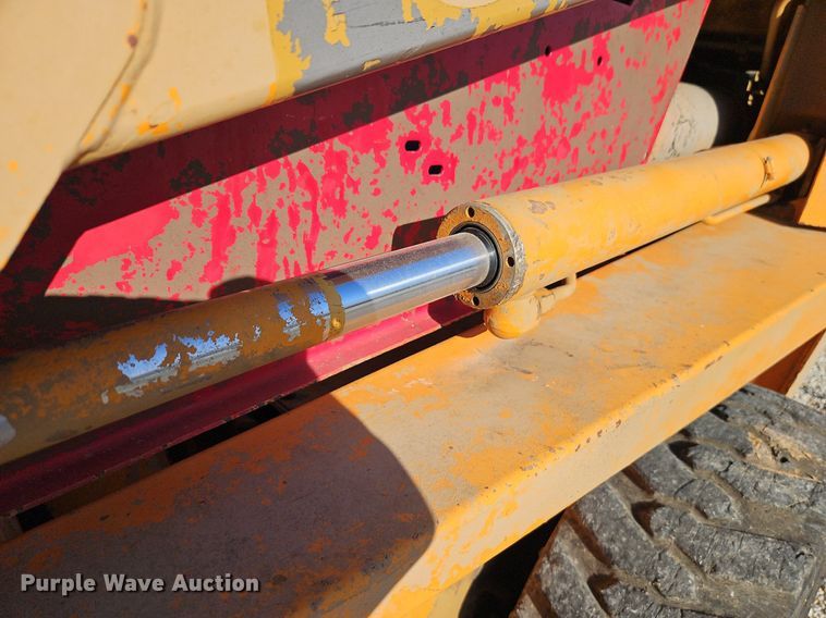 image for item DR8567 Case 1840 skid steer loader