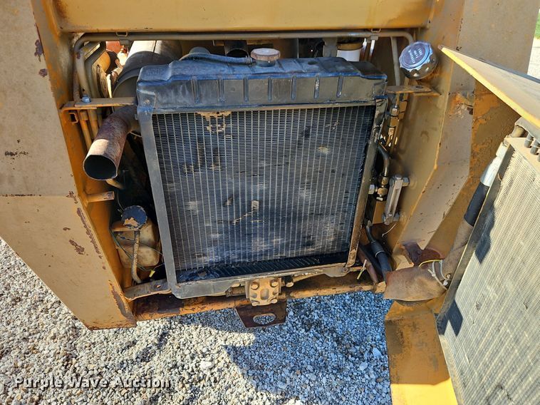 image for item DR8567 Case 1840 skid steer loader