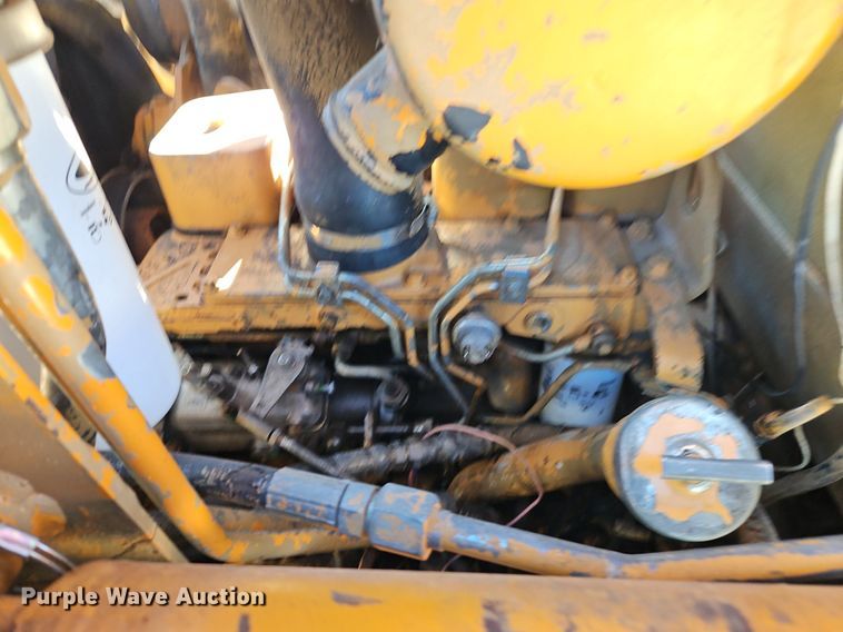 image for item DR8567 Case 1840 skid steer loader