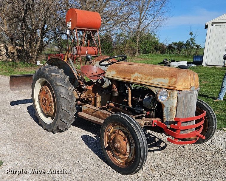 image for item DR8568 Ford 2N tractor