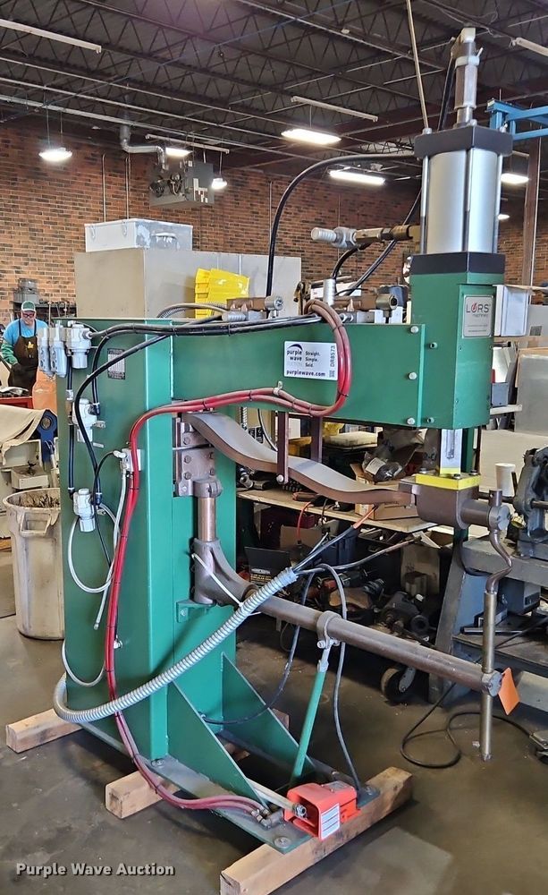 image for item DR8573 Lors Machinery  1100AP-1-DV press spot welder