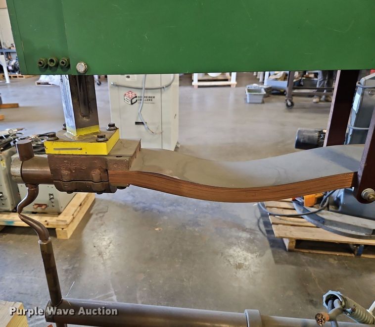 image for item DR8573 Lors Machinery  1100AP-1-DV press spot welder