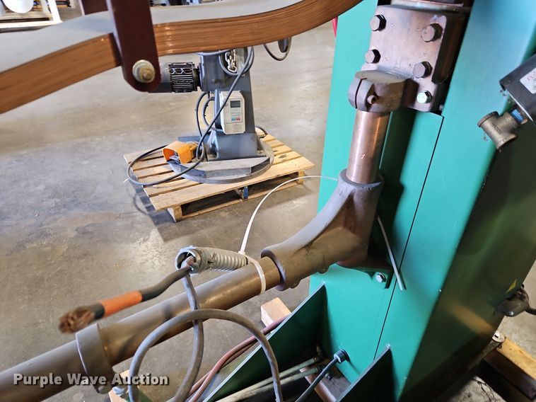 image for item DR8573 Lors Machinery  1100AP-1-DV press spot welder