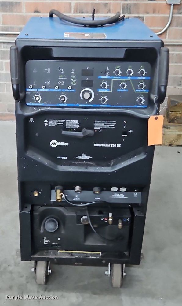 image for item DR8575 Miller Syncrowave 250 DX welder