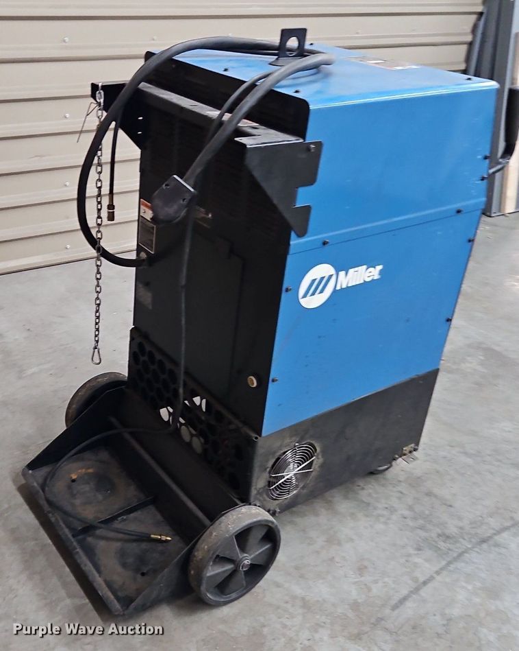 image for item DR8575 Miller Syncrowave 250 DX welder