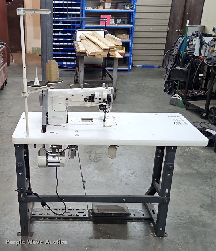 image for item DR8576 PFAFF industrial sewing machine with table