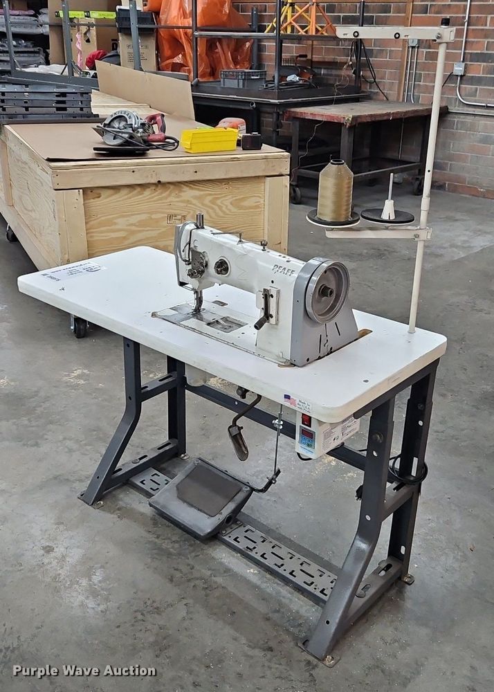 image for item DR8576 PFAFF industrial sewing machine with table