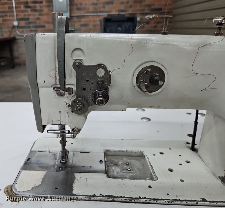 image for item DR8576 PFAFF industrial sewing machine with table