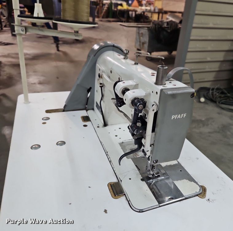 image for item DR8576 PFAFF industrial sewing machine with table