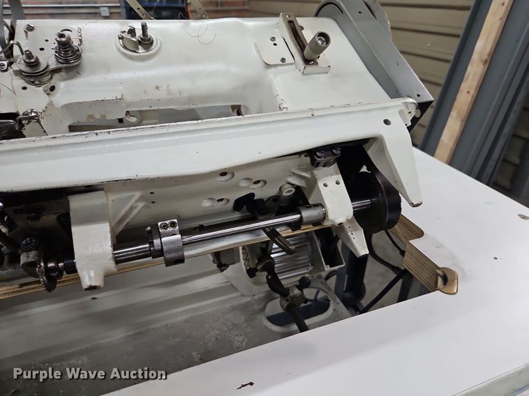 image for item DR8576 PFAFF industrial sewing machine with table