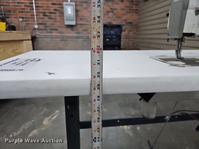 image for item DR8576 PFAFF industrial sewing machine with table