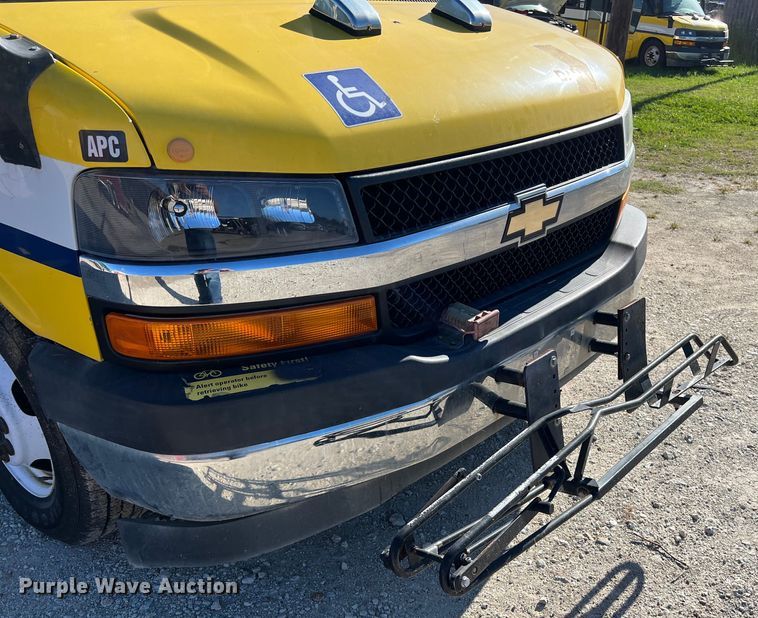 image for item DS2940 2017 Chevrolet  Express shuttle bus