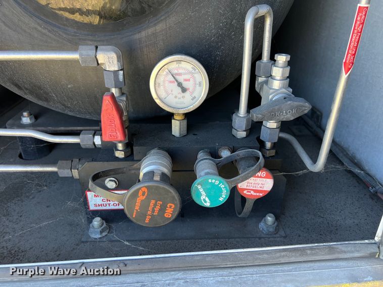 image for item DS2940 2017 Chevrolet  Express shuttle bus