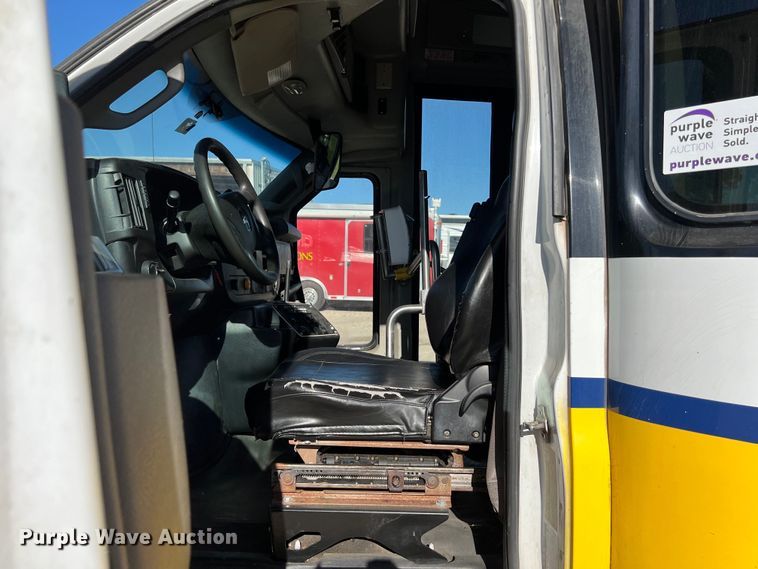 image for item DS2940 2017 Chevrolet  Express shuttle bus