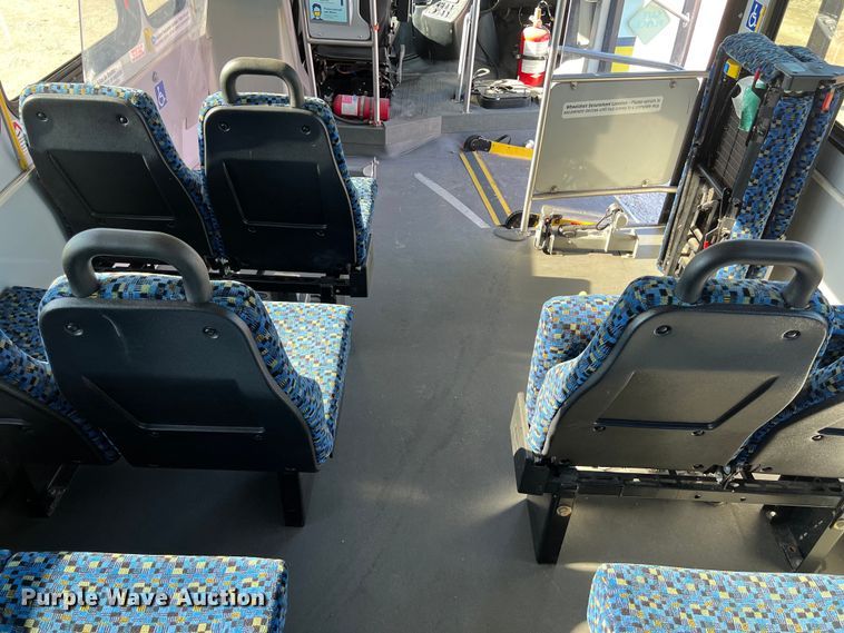 image for item DS2940 2017 Chevrolet  Express shuttle bus