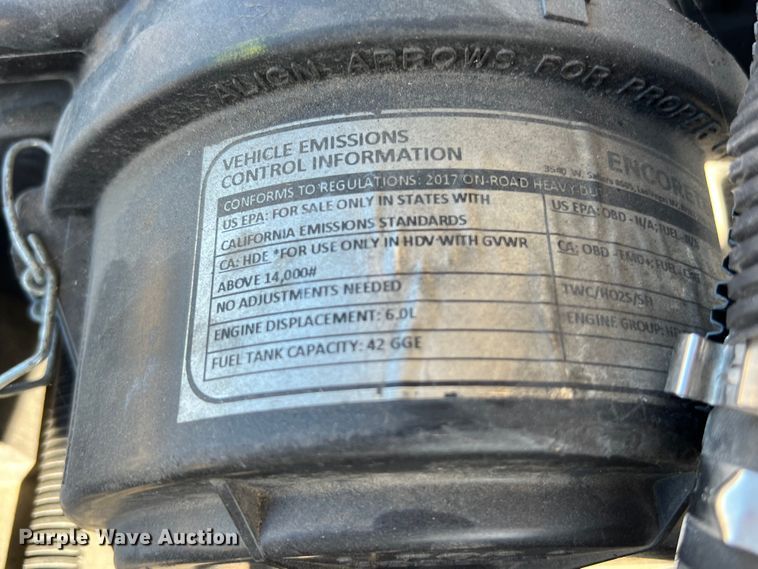 image for item DS2940 2017 Chevrolet  Express shuttle bus