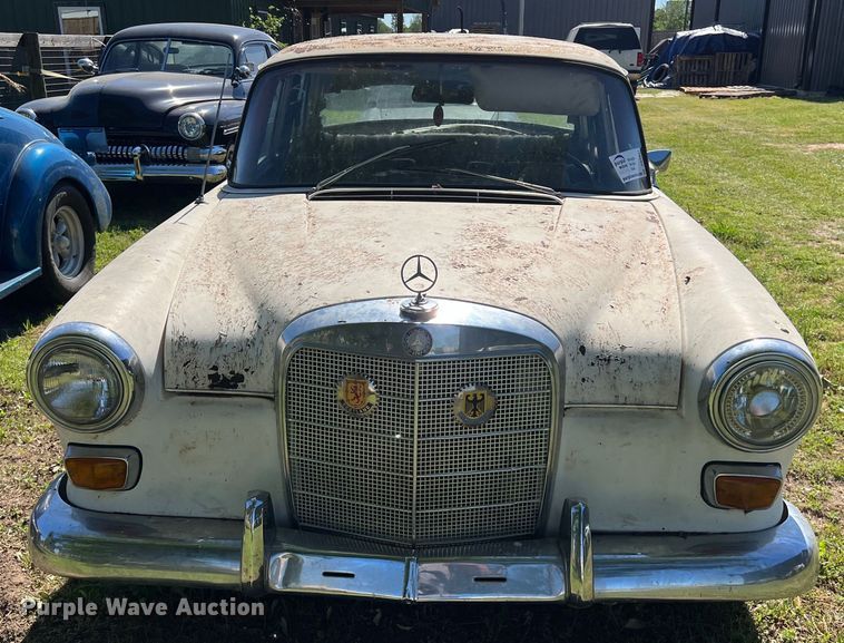 image for item DS2942 1968 Mercedes Benz  200 Diesel 