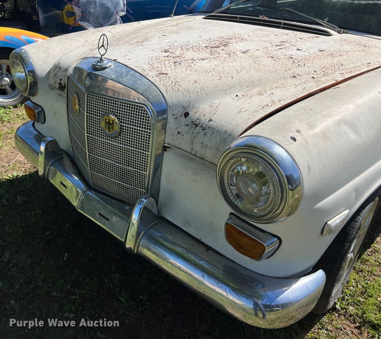 image for item DS2942 1968 Mercedes Benz  200 Diesel 