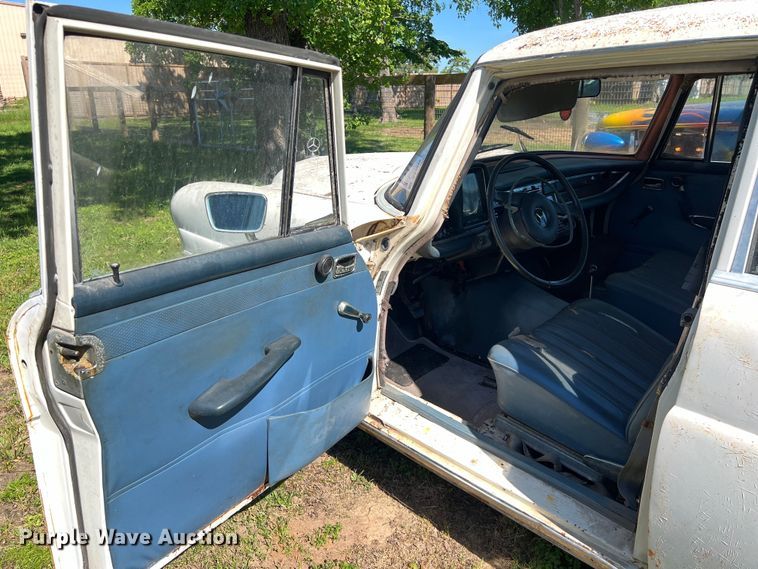 image for item DS2942 1968 Mercedes Benz  200 Diesel 