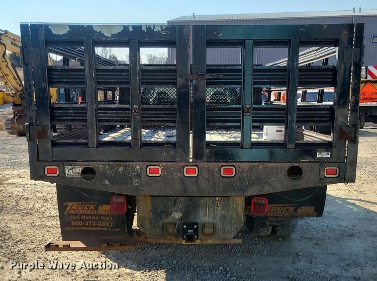 image for item DS7331 2008 Ford F550 Super Duty XL flatbed truck