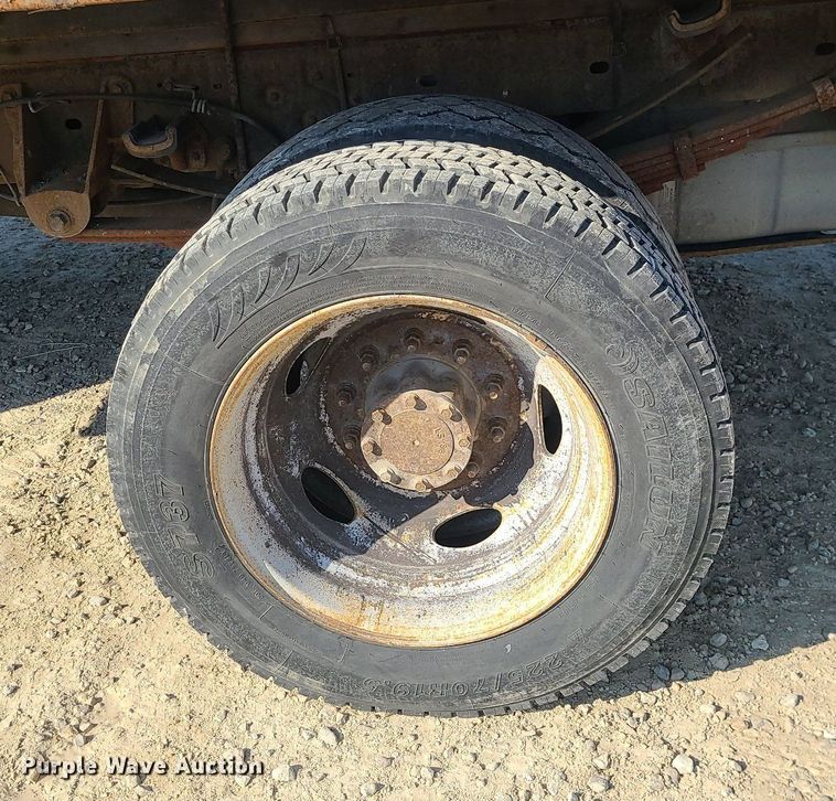 image for item DS7331 2008 Ford F550 Super Duty XL flatbed truck