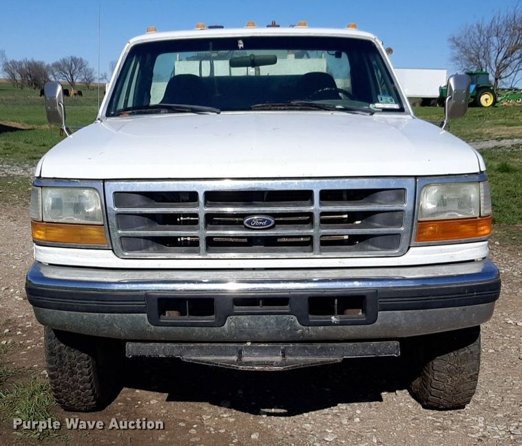 image for item DV9945 1997 Ford F450 Super Duty utility / service truck