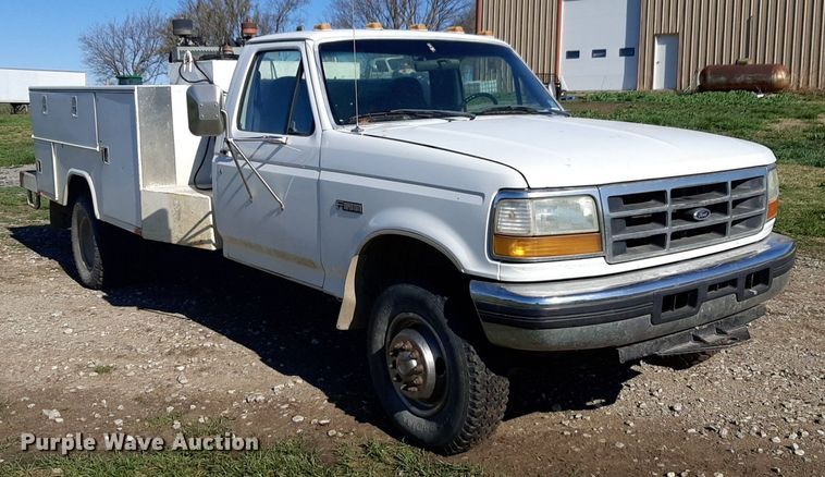image for item DV9945 1997 Ford F450 Super Duty utility / service truck