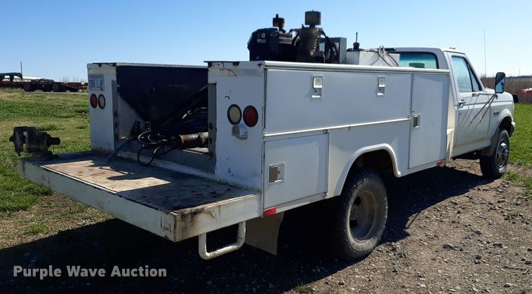 image for item DV9945 1997 Ford F450 Super Duty utility / service truck