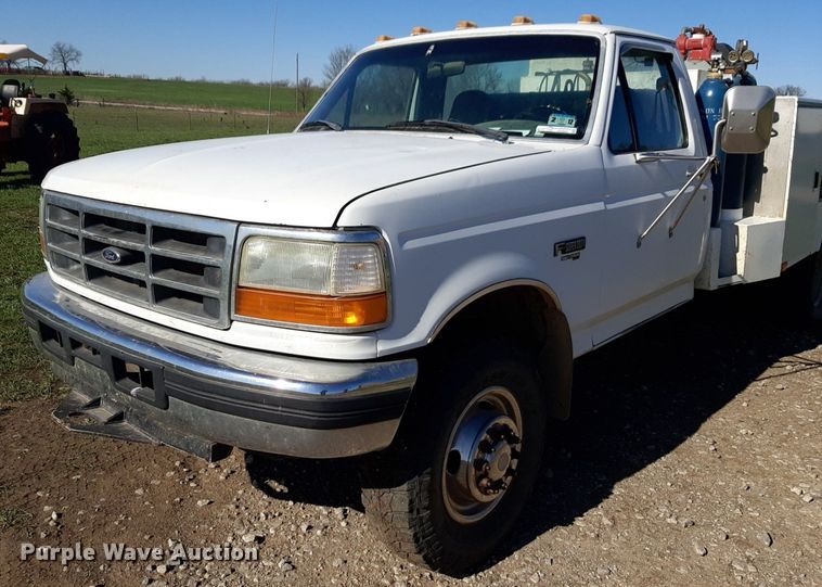 image for item DV9945 1997 Ford F450 Super Duty utility / service truck